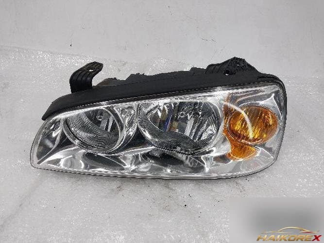 Hyundai Avante 2006 — фара левая (водительская)