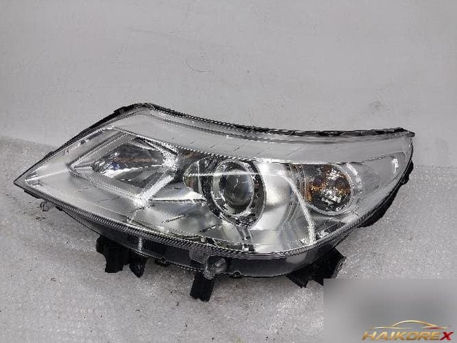 Renault SM5 2010 — фара головного света левая 260600068R
