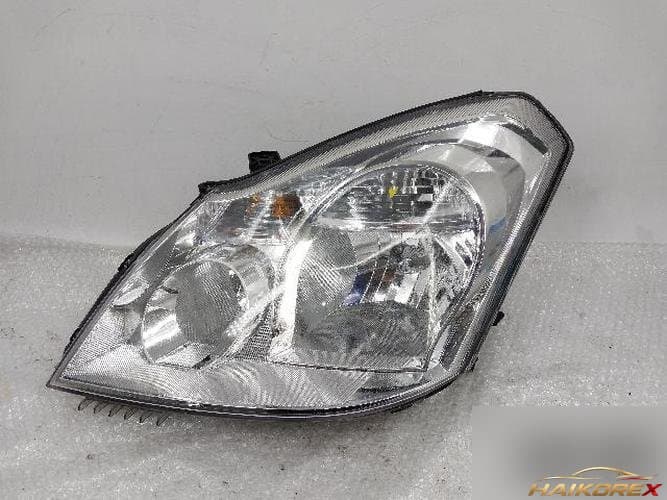 Renault SM7 2011 — фара левая