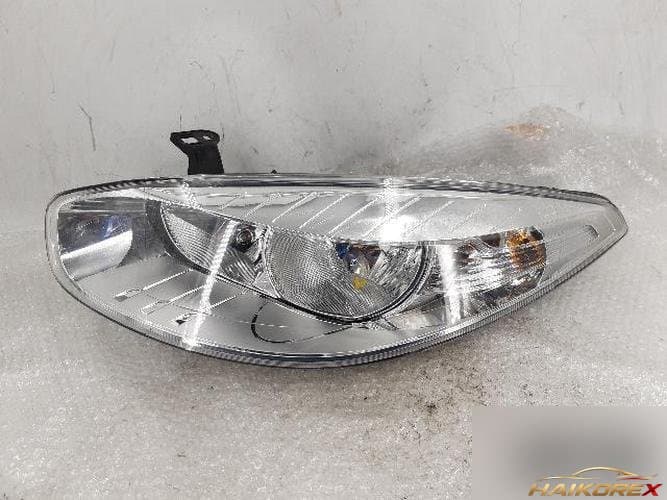 Renault SM3 2011 — фара левая 260600047R