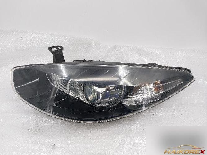 Renault SM3 2013 — фара левая 260601006R