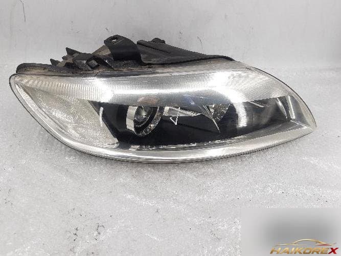 Audi Q7 2007 — фара правая 4L0941004A
