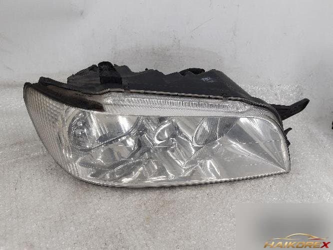 Hyundai Equus 2007 — фара правая HID 92102 3B011 1