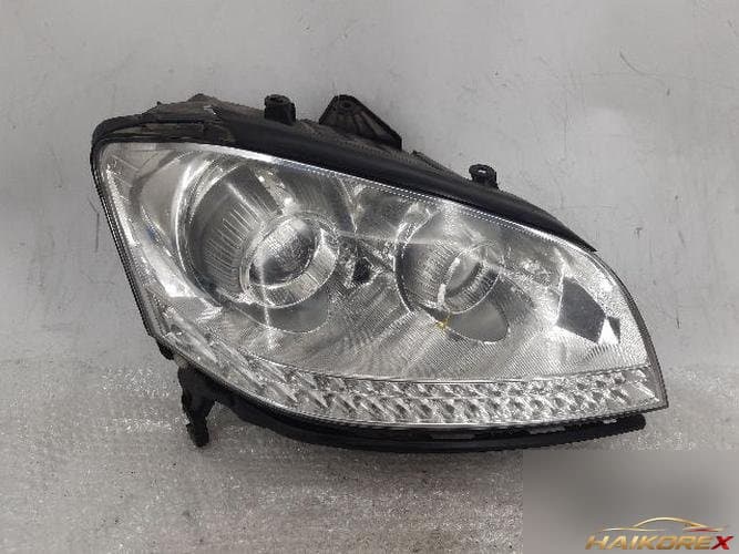SsangYong Chairman 2010 — фара передняя правая (HID)