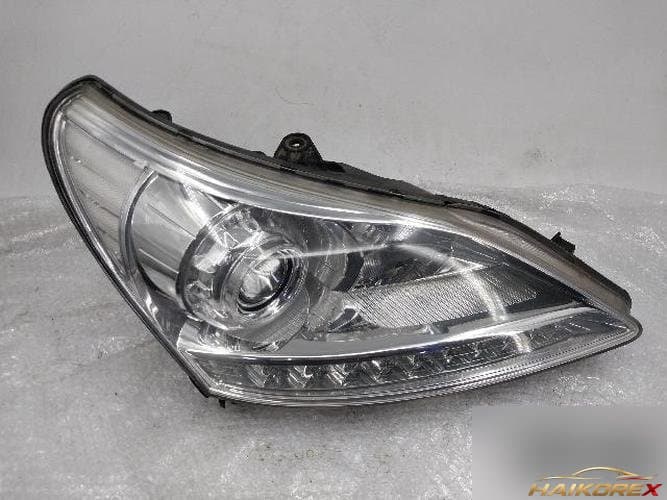 Hyundai Equus 2011 — фара правая (HID) 92102-3N000