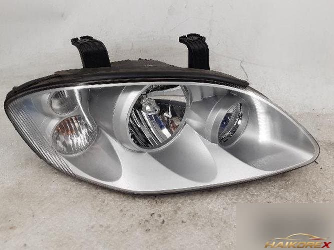 KG Mobility Rodius 2013 — фара правая