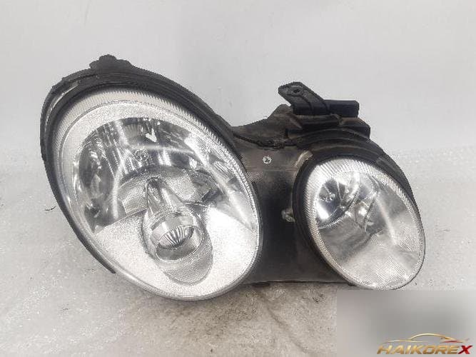 Kia Opirus 2007 — фара правая 921023F6XX