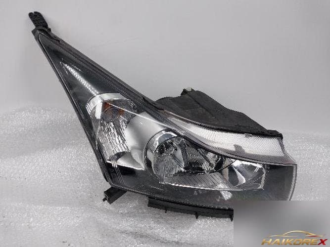 Chevrolet Cruze 2012 — фара правая