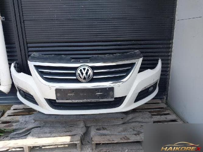 Volkswagen CC 2012 — передний бампер