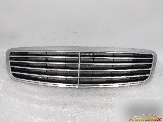 Mercedes-Benz S-Class 2001 W220 — решётка радиатора