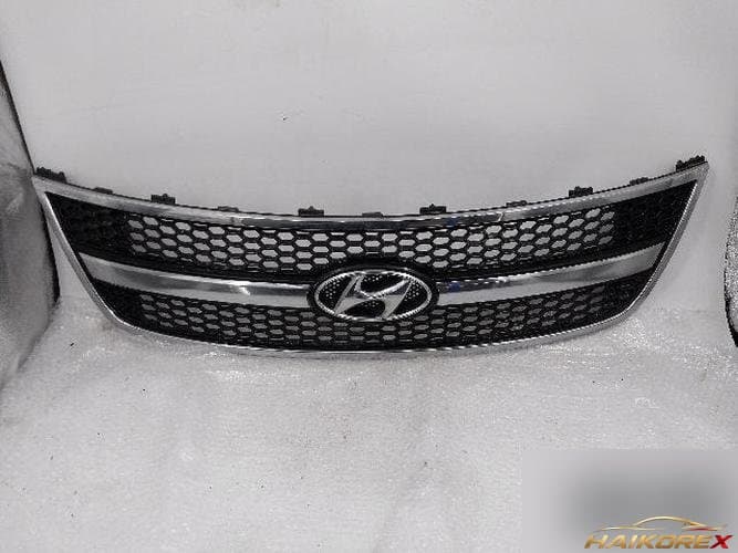 Hyundai Grand Starex 2009 — решётка радиатора 86560-4H000