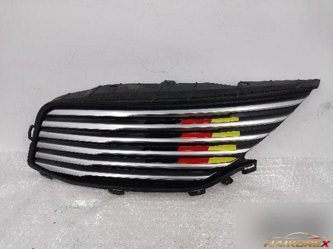 Ford MKZ 2014 — решетка радиатора DP53-8151-ABW