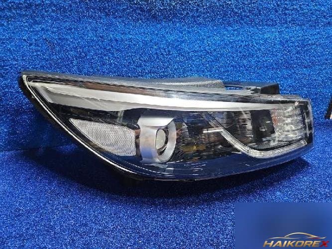 Kia Carnival 2017 — фара правая HID