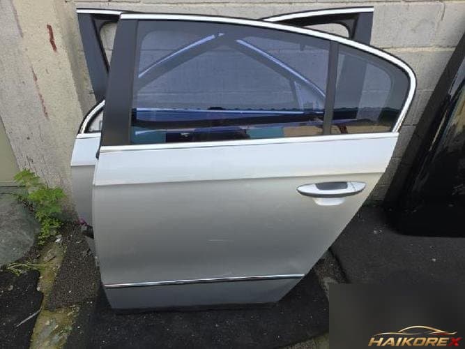 Volkswagen Passat 2007 — задняя левая дверь