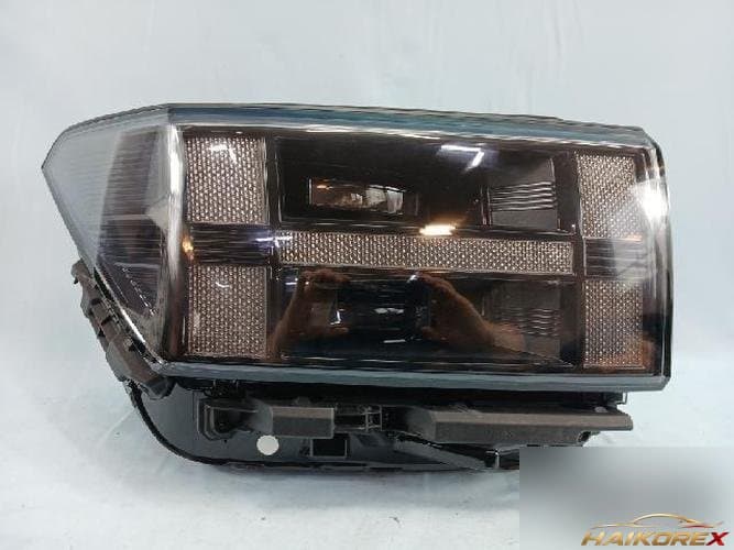 Hyundai Santa Fe 2024 — фара правая