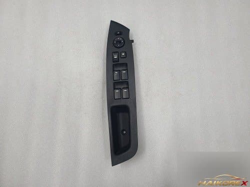 Выключатель стеклоподъемника Sorento R 935702P130VA
