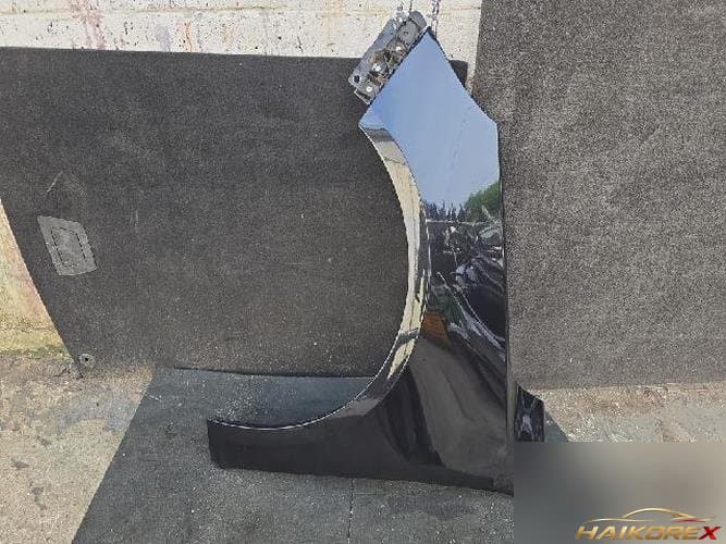 Chevrolet Malibu 2012 — крыло левое