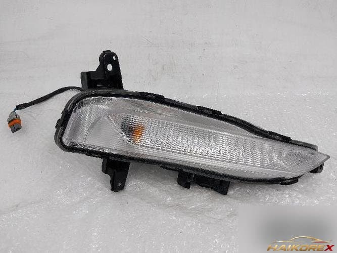 Kia K5 2019 — противотуманная фара правая (пассажирская) 92304-D4