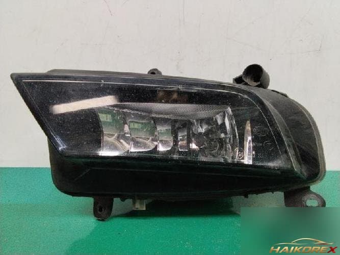 Audi A4 2014 — противотуманная фара левая 8K0941699B