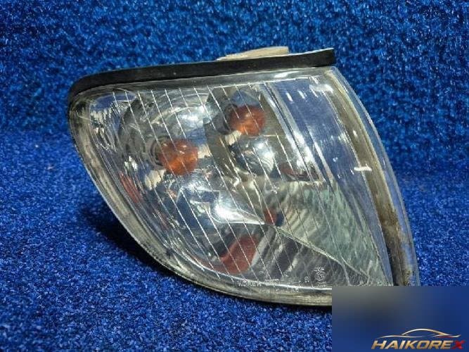 Hyundai Starex 2000 — указатель поворота правый 923024A5