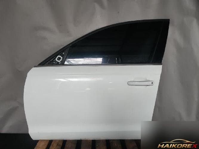 Audi A6 2013 — передняя дверь водителя (левая)