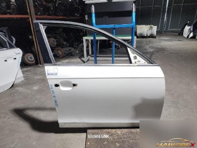 Audi A4 2014 — дверь передняя правая 8K0831052J