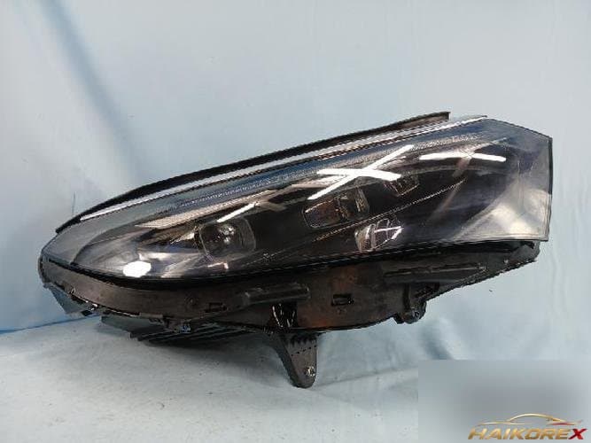 Mercedes-Benz EQS 2024 — фара правая