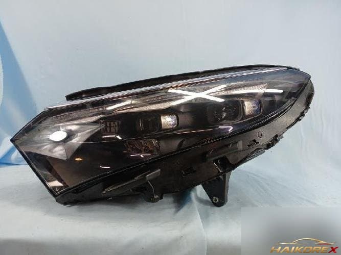 Mercedes-Benz EQS 2024 — фара левая