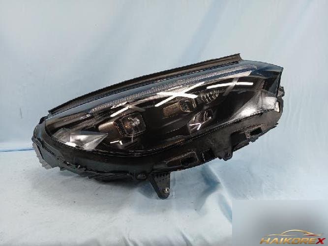 Mercedes-Benz EQE 2024 — фара правая