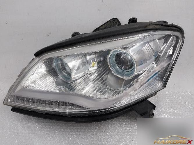 KG Mobility Chairman 2013 — фара левая (HID)