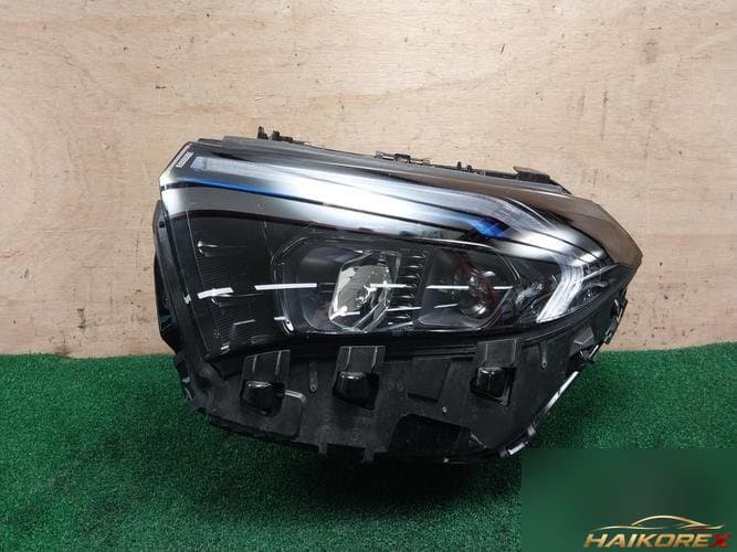 Mercedes-Benz EQA 2021 — фара левая
