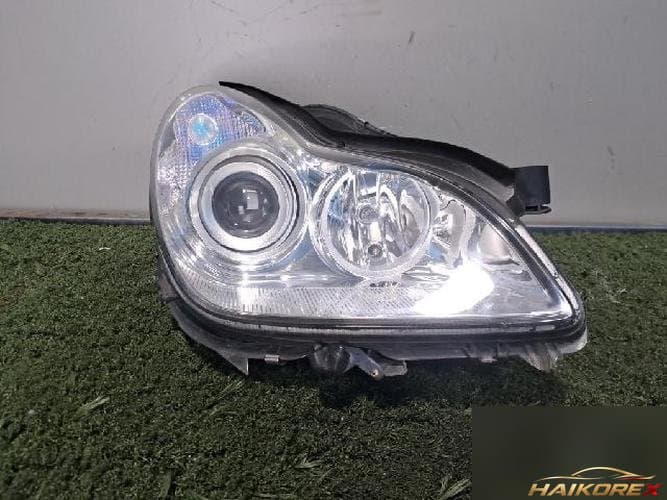 Mercedes-Benz CLS-класс 2005 — фара правая