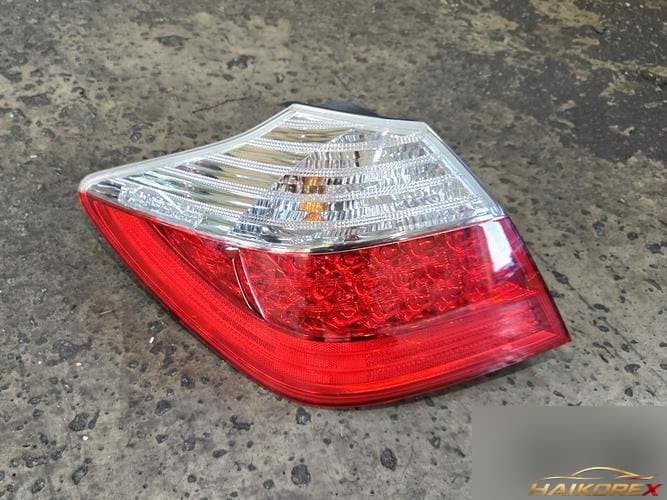 Hyundai Genesis 2008 — фонарь задний левый наружный 924013M000
