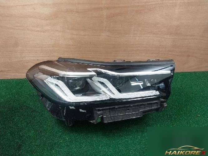 BMW 5 Series 2021 — фара передняя правая 985053606
