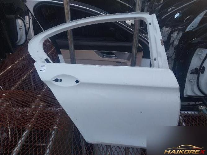 BMW 5 Series 2012 — задняя дверь правая 4100 7206114
