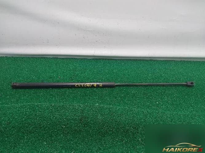 Mercedes-Benz CLS-Class 2016 — упор капота Q2A212 980 05 64
