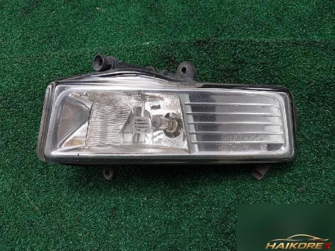 Audi A6 2010 — противотуманная фара левая (водительская сторона) 168555-01