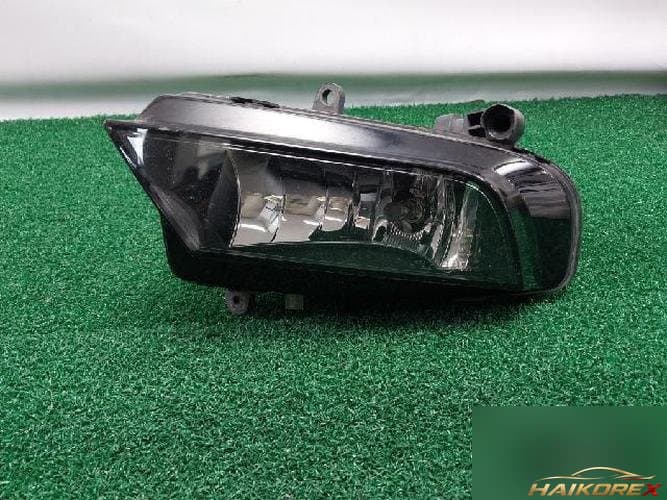 Audi A4 2012 — противотуманная фара левая (водительская сторона) 8K0 941 699