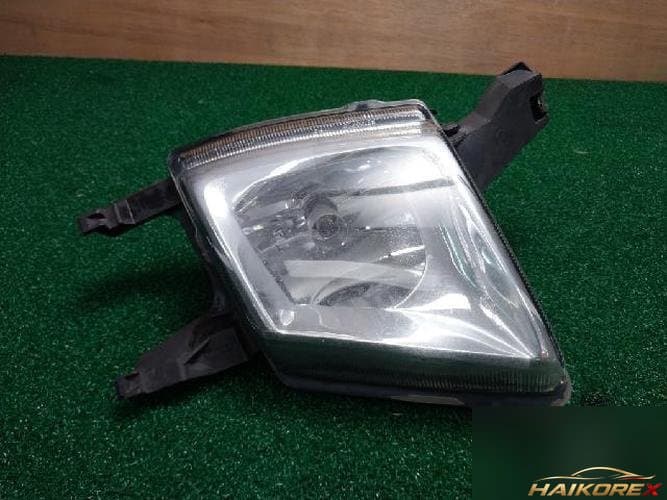 Peugeot 407 2006 — противотуманная фара левая (водителя)