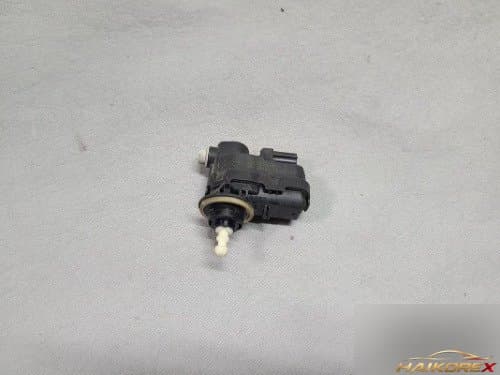 Мотор-актуатор LED-уровнителя фары 260567357R