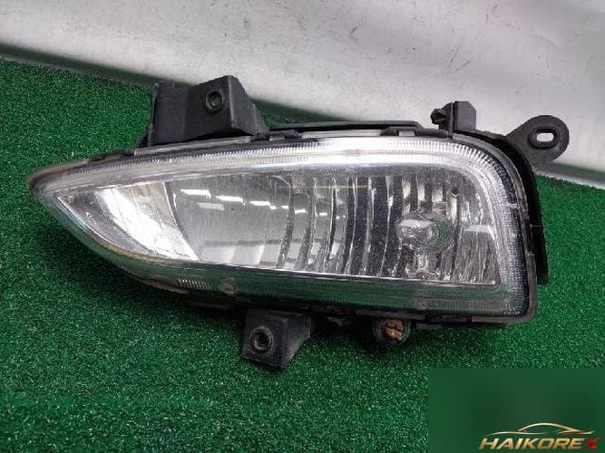 Hyundai Santa Fe 2013 — противотуманная фара правая (без лампы)