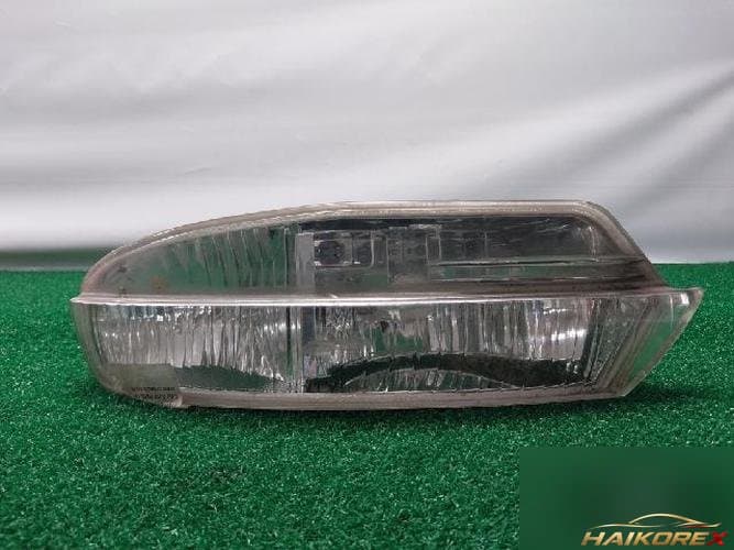 Lexus LS 2004 — противотуманная фара правая (пассажирская)