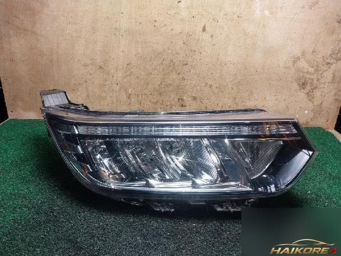 KG Mobility Tivoli 2019 — фара правая 8310435050