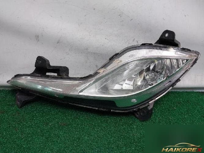 Hyundai Sonata 2014 — противотуманная фара левая (водителя) 92201-4R000