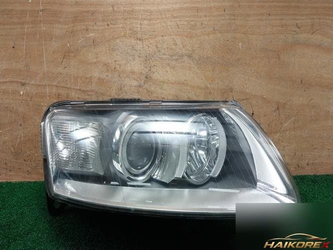 Audi A6 2009 — фара правая HID 4F0941004