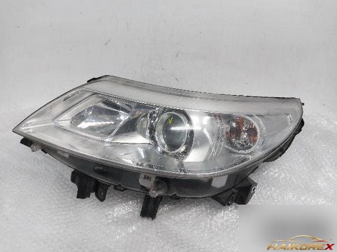Renault SM5 2010 — фара передняя левая 260600068R