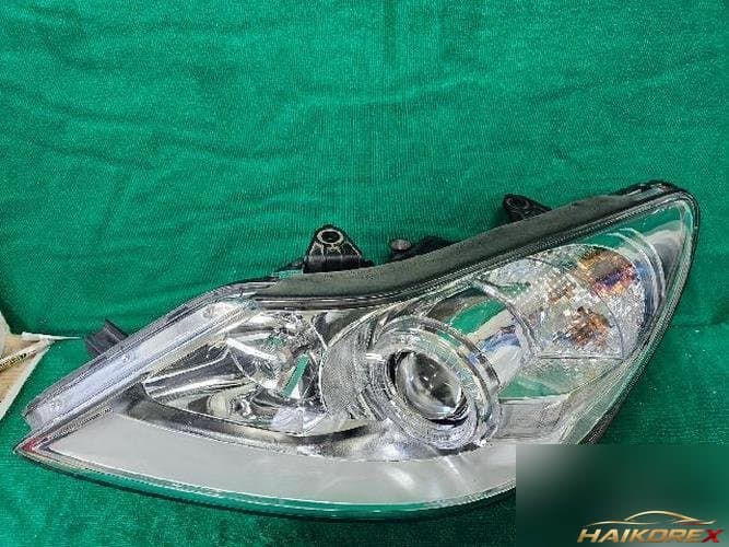 Hyundai Genesis 2011 — фара левая