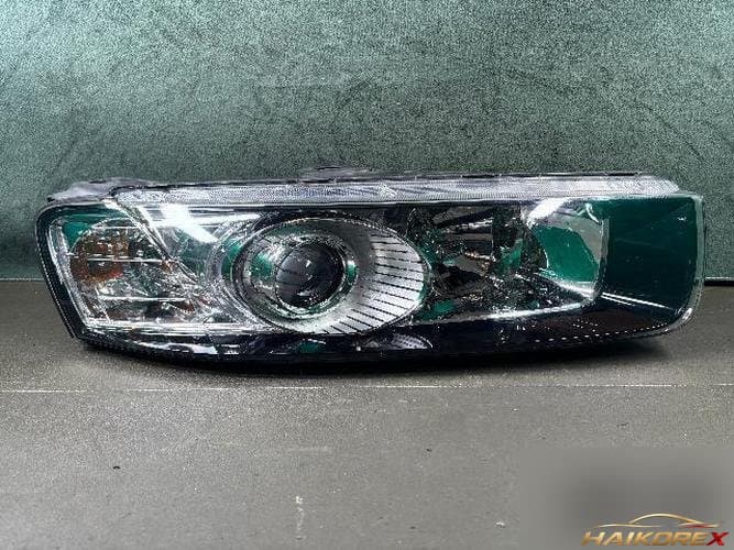 Chevrolet Captiva 2012 — фара правая