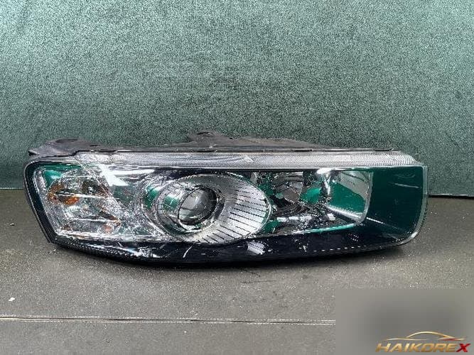 Chevrolet Captiva 2013 — фара правая