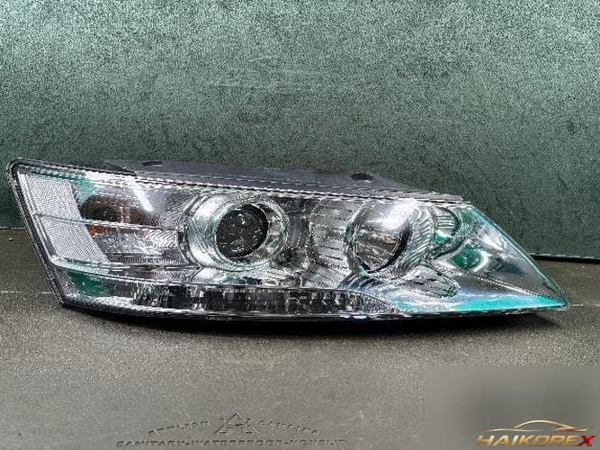 Hyundai Sonata 2008 — фара правая 1